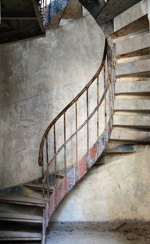 historische Baustoffe: Wendeltreppe Lost Places
